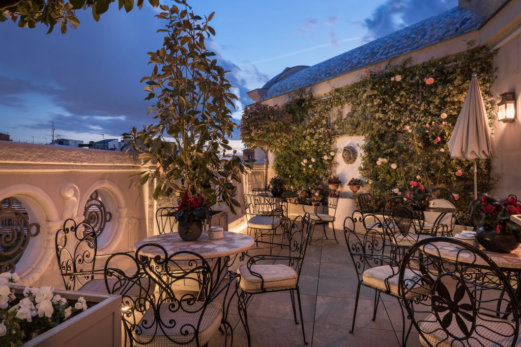 Terraza exterior del restaurante